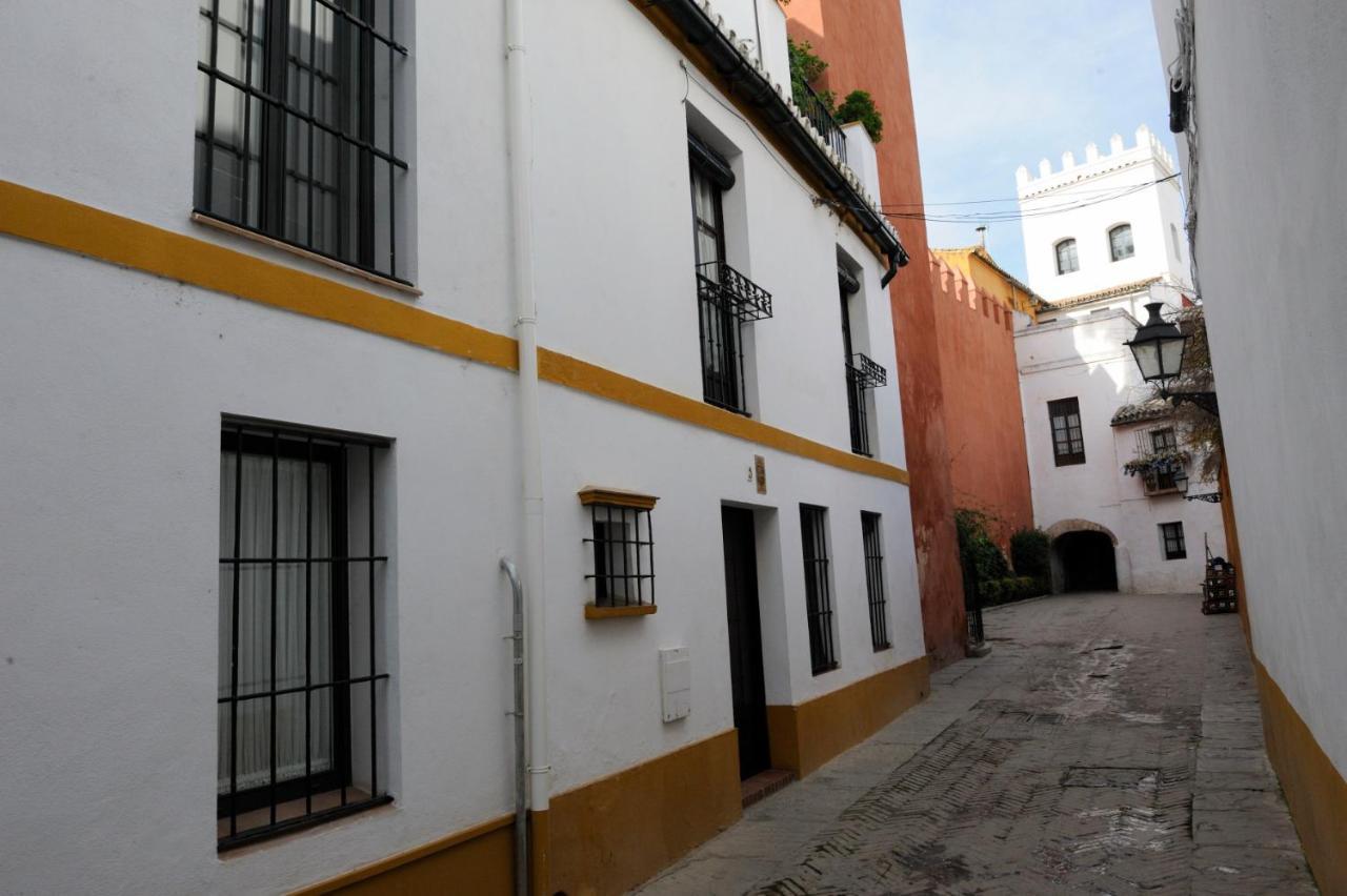 The Wall Of The Alcazar Palace 塞维利亚 外观 照片